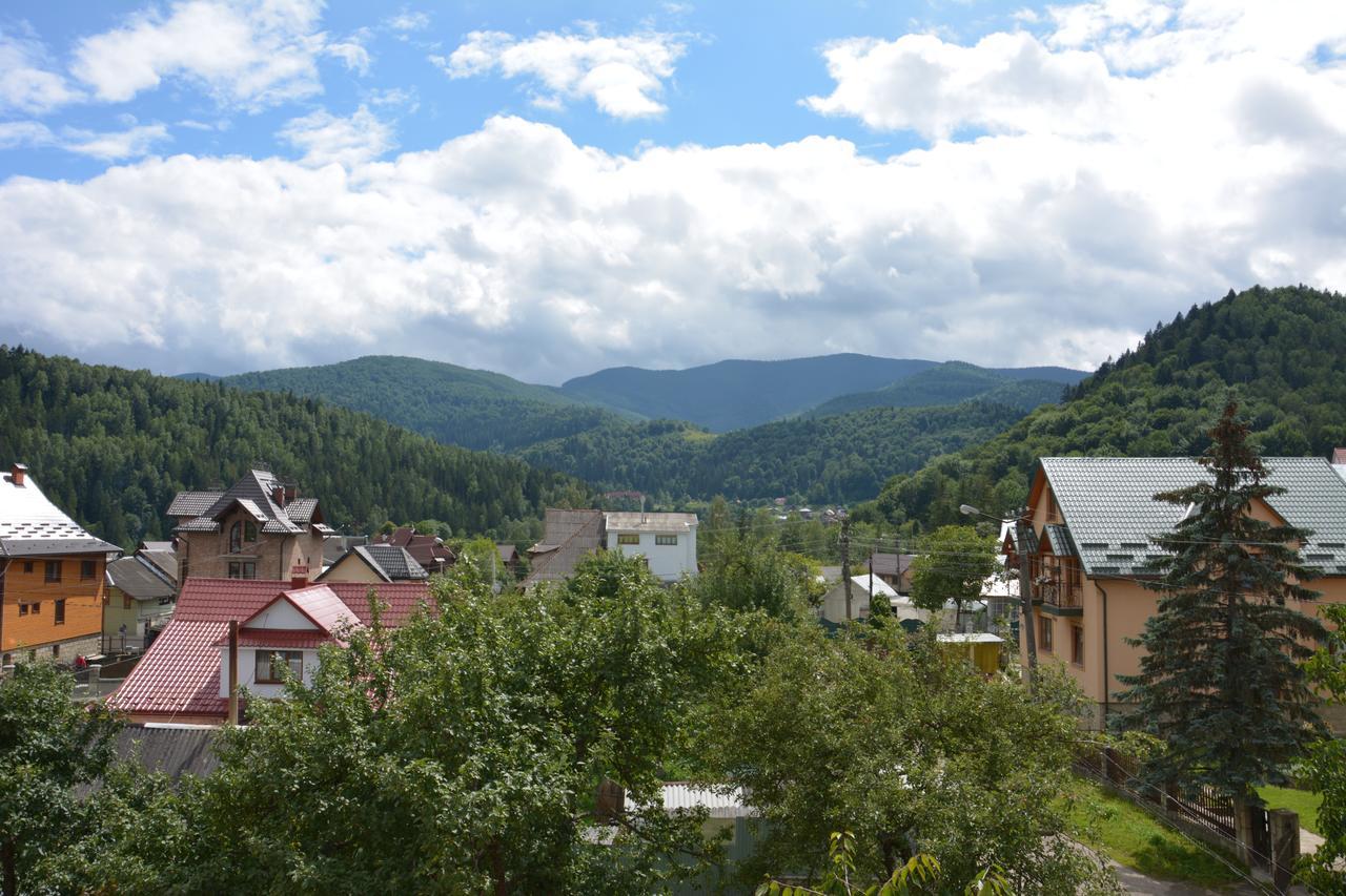 Bukovets' Hotel Yaremche Exterior photo